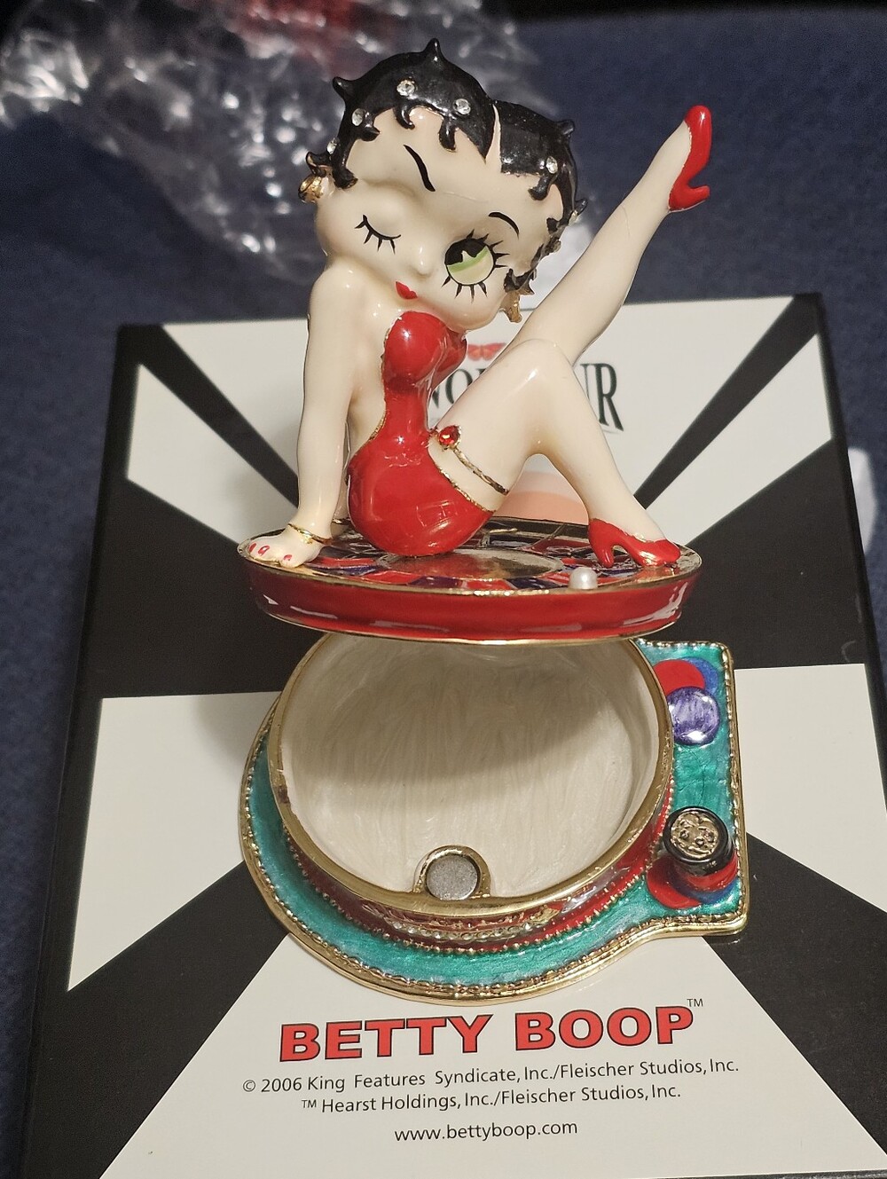 Betty Boop Red Figurine Trinket Box 2006 Brand New, Free Shipping